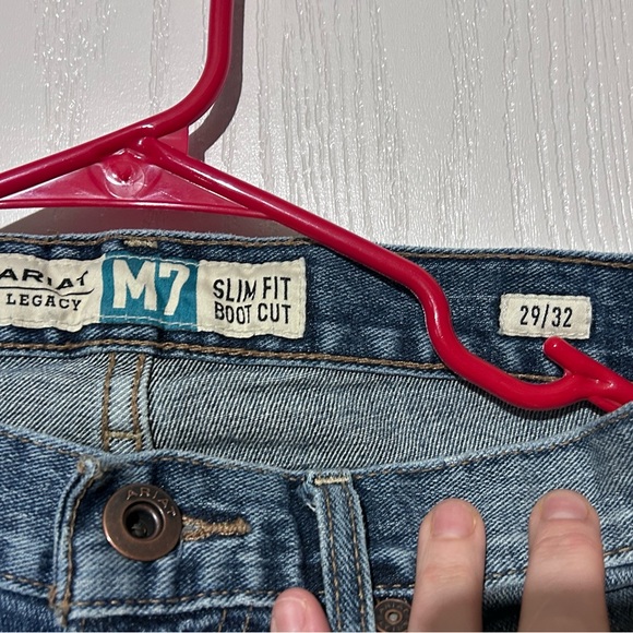 Ariat Jeans - Picture 2 of 4